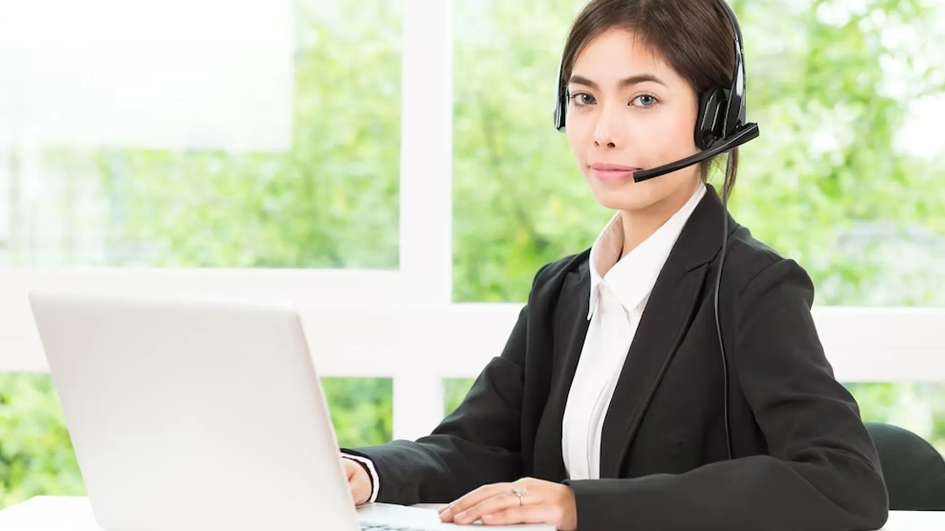 Trung tâm hỗ trợ khách hàng mb66 luôn sẵn sàng phục vụ